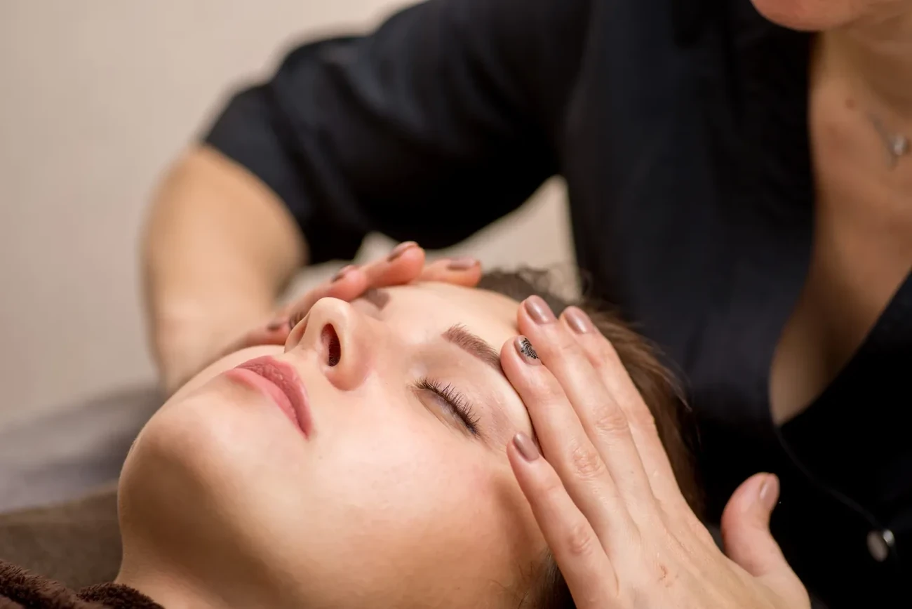 Article Réflexologie faciale : définition et bienfaits pour votre bien-être quotidien
